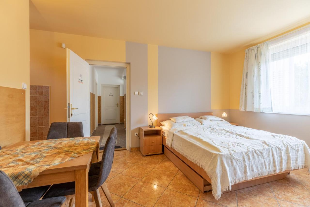 Aranyapartman Hajdúszoboszló Extérieur photo